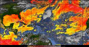Météo tropicale : Air sec et densité de poussière dans l'air.