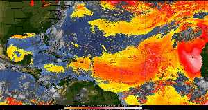 Météo tropicale : Air sec et densité de poussière dans l'air.