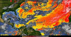 Météo tropicale : Air sec et densité de poussière dans l'air.