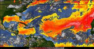 Météo tropicale : Air sec et densité de poussière dans l'air.