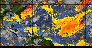 Météo tropicale : Air sec et densité de poussière dans l'air.
