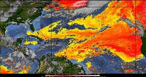 Météo tropicale : Air sec et densité de poussière dans l'air.