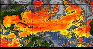 Météo tropicale : Air sec et densité de poussière dans l'air.