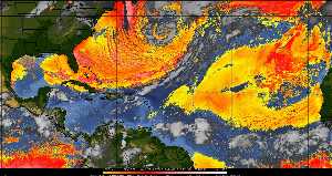 Météo tropicale : Air sec et densité de poussière dans l'air.