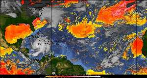 Météo tropicale : Air sec et densité de poussière dans l'air.