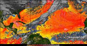 Météo tropicale : Air sec et densité de poussière dans l'air.