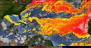 Météo tropicale : Air sec et densité de poussière dans l'air.