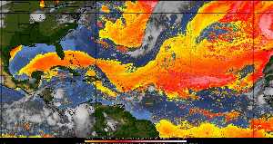 Météo tropicale : Air sec et densité de poussière dans l'air.