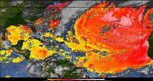 Météo tropicale : Air sec et densité de poussière dans l'air.