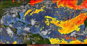 Météo tropicale : Air sec et densité de poussière dans l'air.