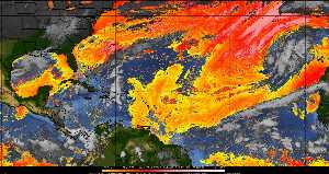 Météo tropicale : Air sec et densité de poussière dans l'air.